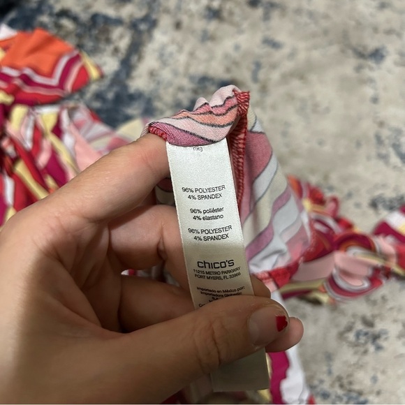 Chico’s Red Multi-Colored Swirl Print 3/4 Sleeve Blouse Size 8 - Picture 6 of 11